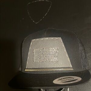 Stylish Black and Gray Snapback Hat